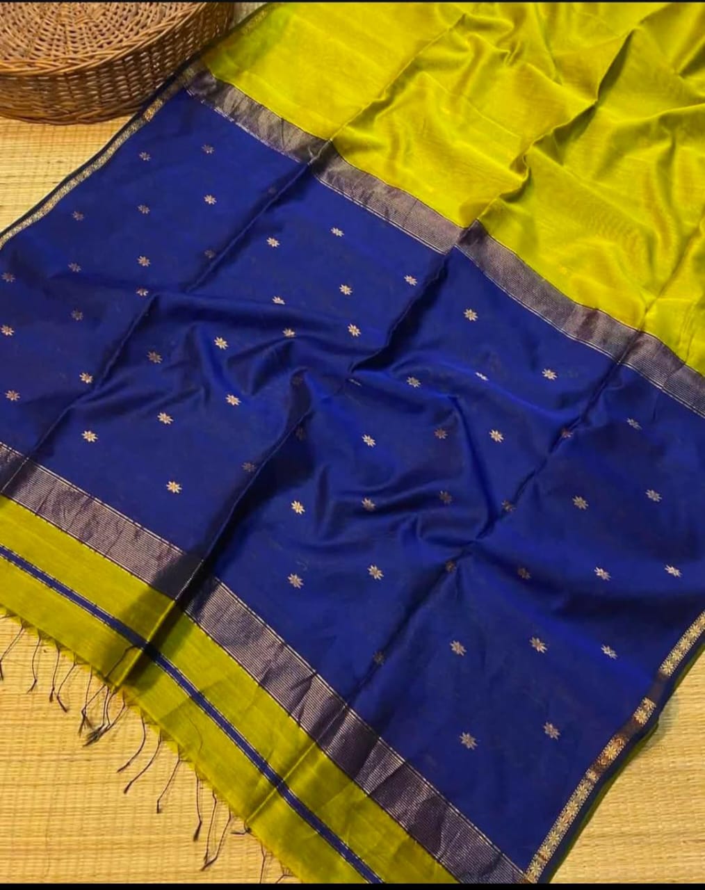 Maheshwari handwoven handloom saree