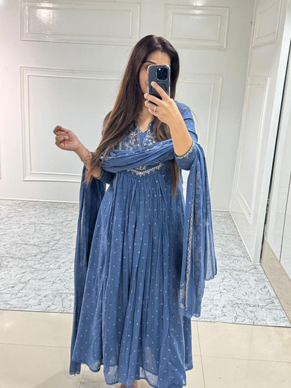 Ready made kurti set