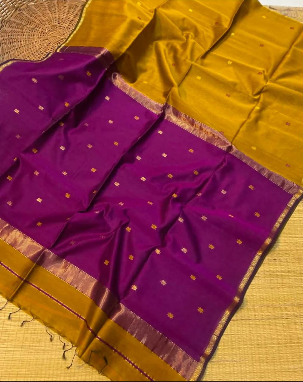 Maheshwari handwoven handloom saree